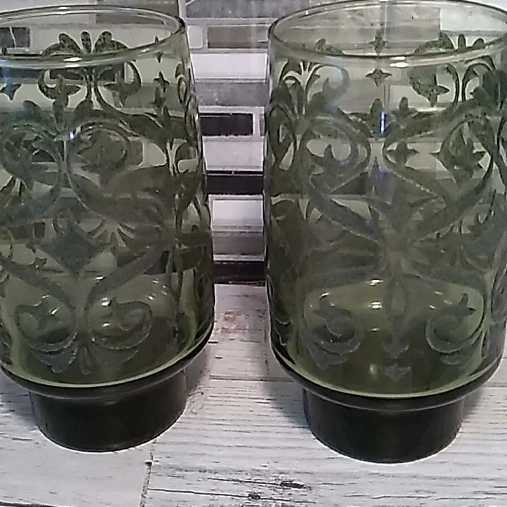 Vintage 1970s Libbey green glasses